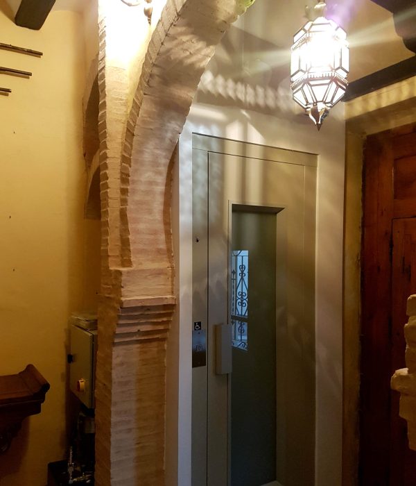 empresa de mantenimiento e instalación de ascensores